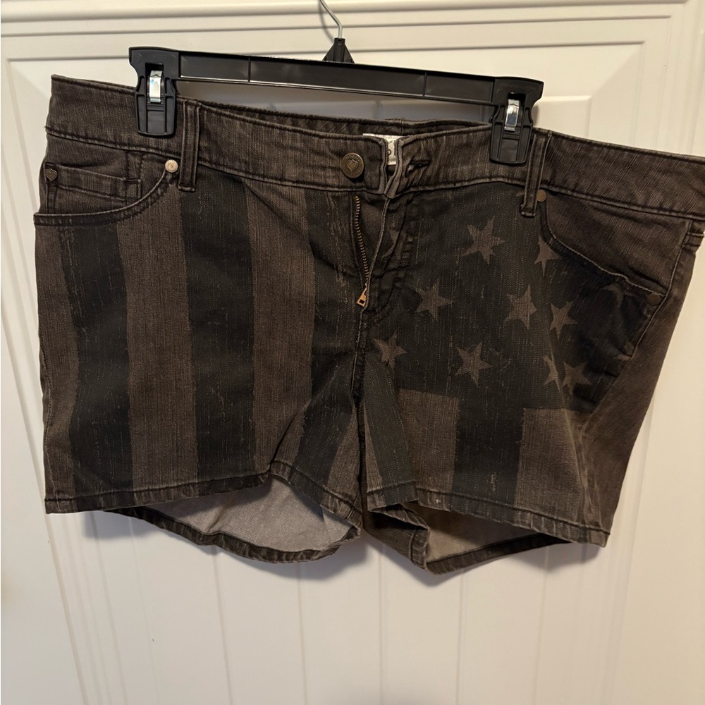 Torrid Black Star-Stripe Jean Shorts